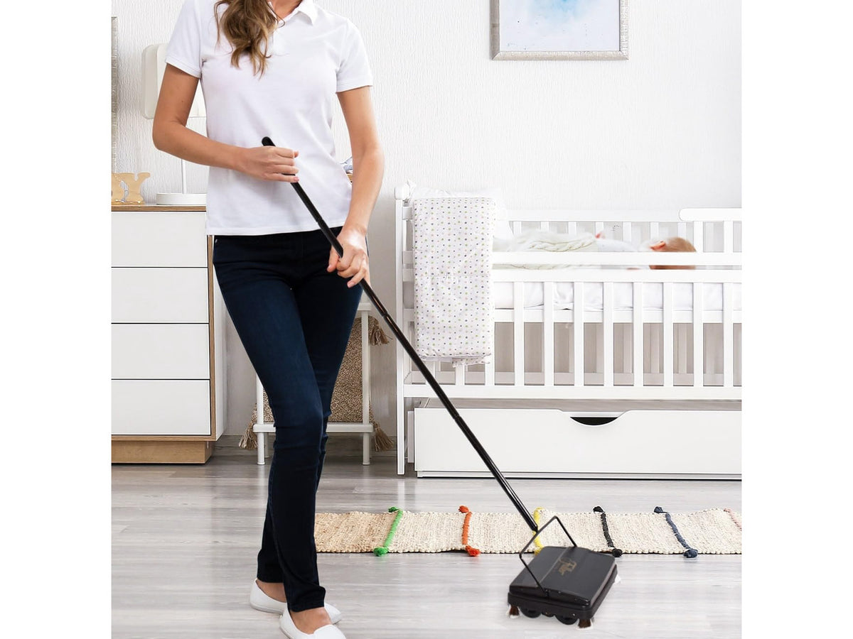 17027 Electrostatic Carpet & Floor Sweeper - 9" Cleaning Path - Lightweight - Ideal for Crumby Messes - Works On Carpets & Hard Floor Surfaces - Black