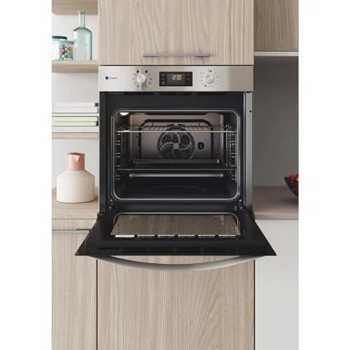 2026 Indesit recessed electric oven: stainless steel colour, self-cleaning IFWS 5844 JH IX : Large appliances