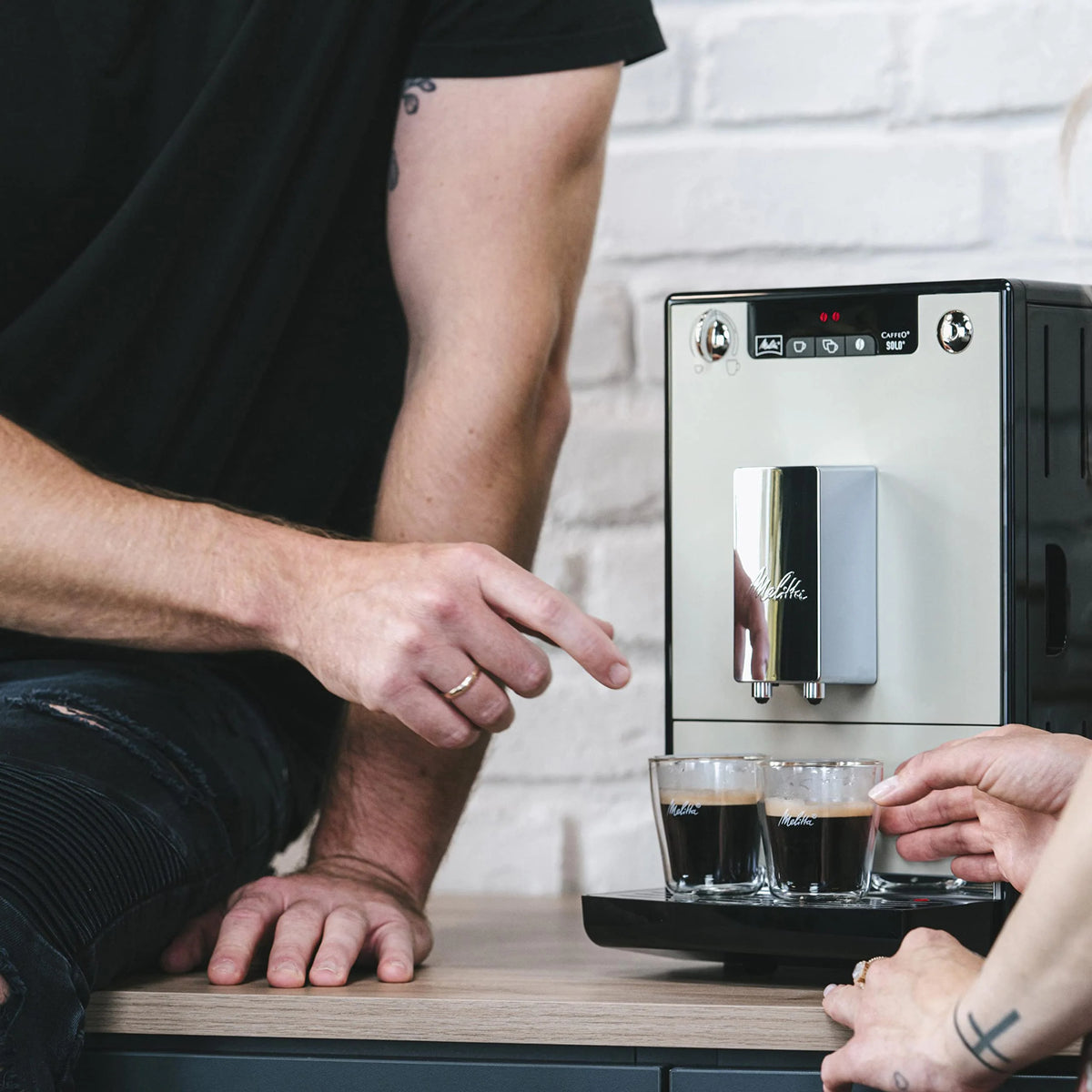 2026 Melitta Solo Sandy Grey, Grain Coffee Machine with Grinder and Aroma Extraction System, LED Display, Mode 1 to 2 Cups, E