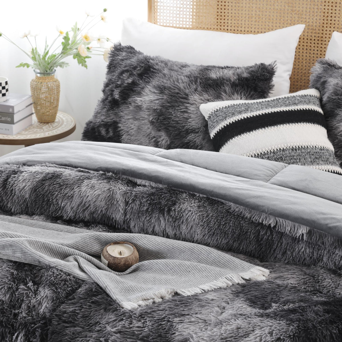 Smoofy Fluffy King Size Comforter Set Tie-dye Grey Faux Fur Comforter 3 Pcs Luxury Fuzzy King Bedding Set, Soft Plush Bed Set for All Season, 1 Cozy Comforter & 2 Pillowcases