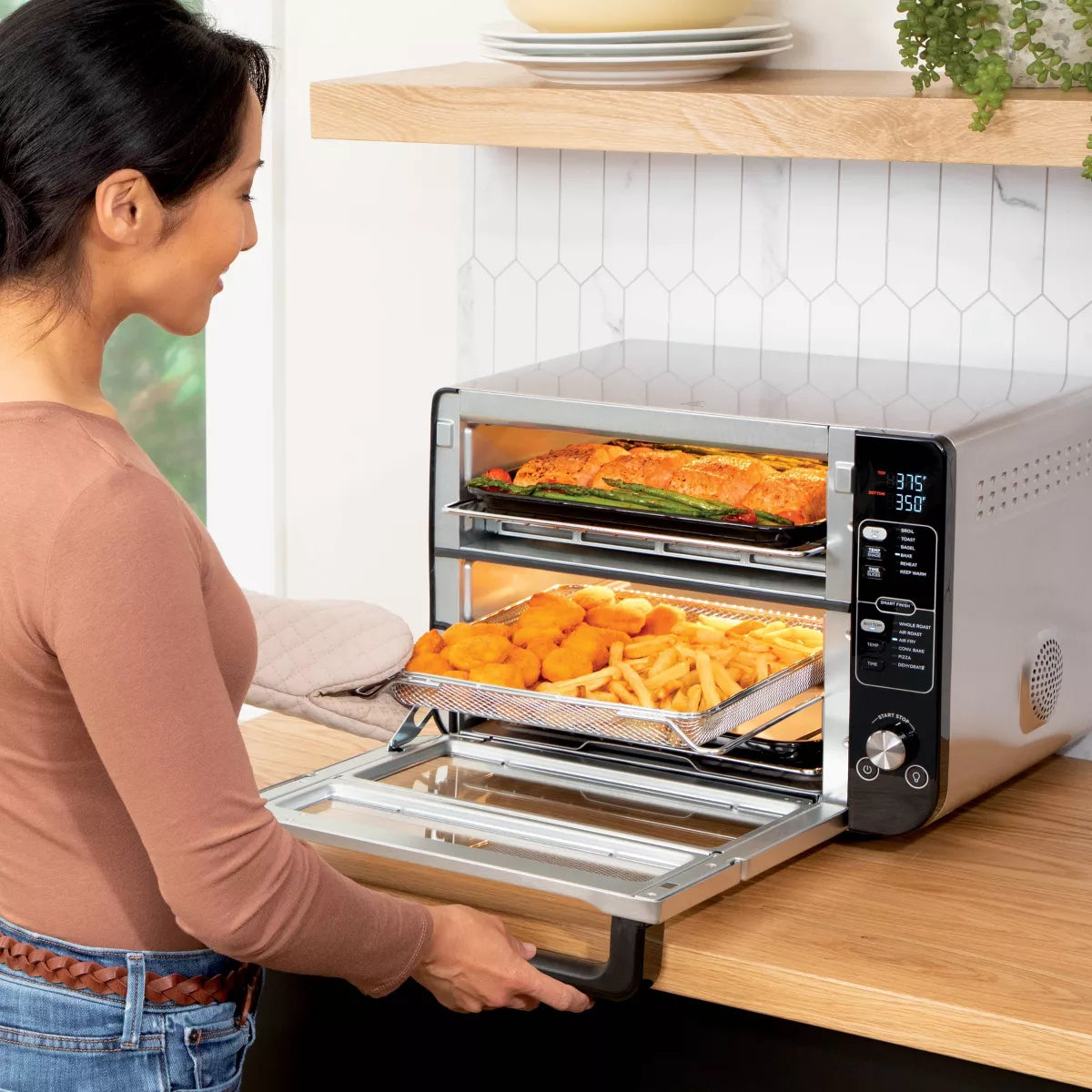 12-in-1 Double Oven with FlexDoor, FlavorSeal Smart Finish, Rapid Top Oven, Convection and Air Fry Bottom Oven DCT401