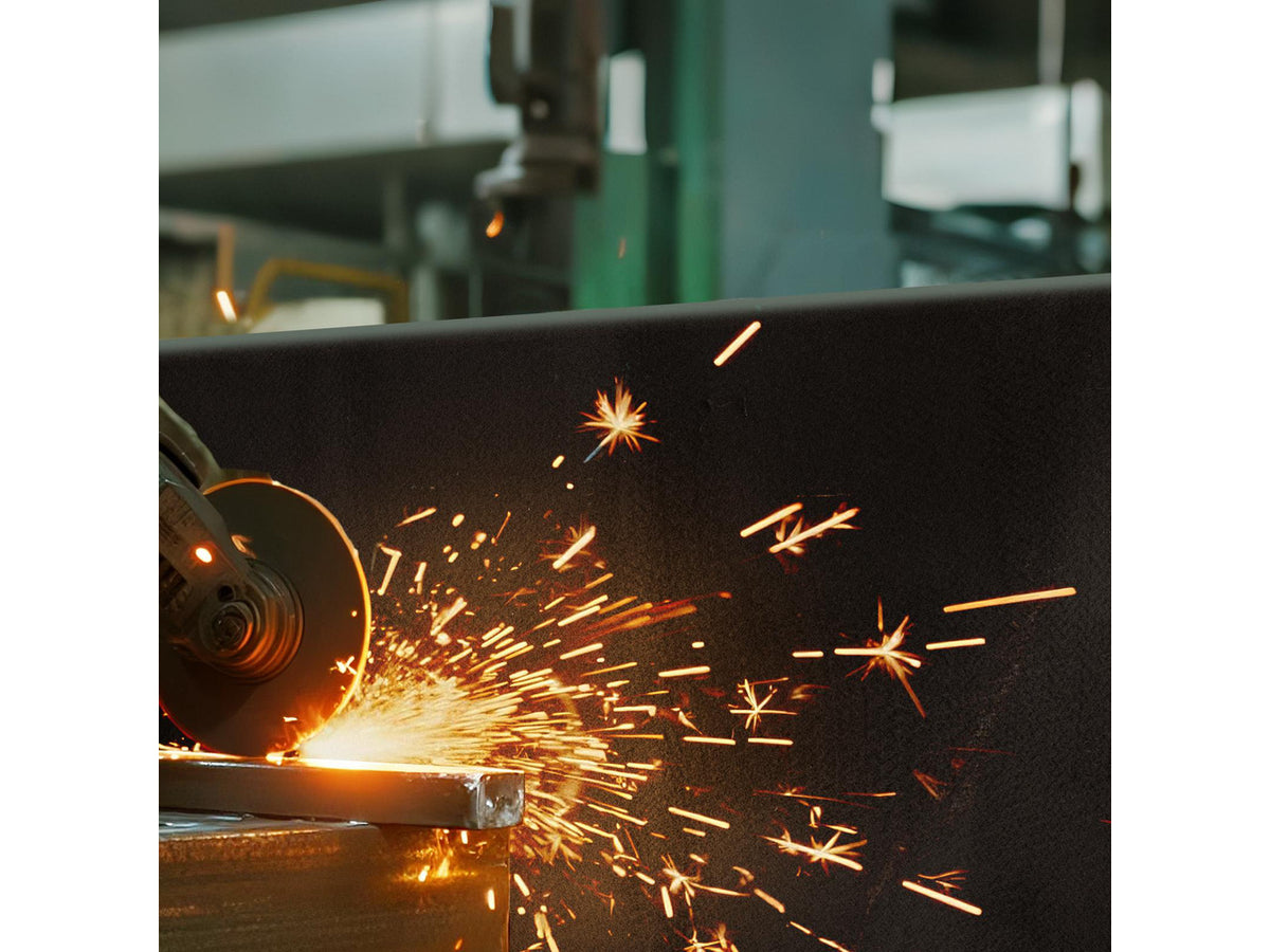 Carbon Felt Welding Blanket, 40" x 40" Flame Retardant Welding Blanket, Up to 1800°F Heat Resistant Safety Protection Blanket, 3.5mm Thickened Carbon Fiber Fireproof Insulation Mat Pad