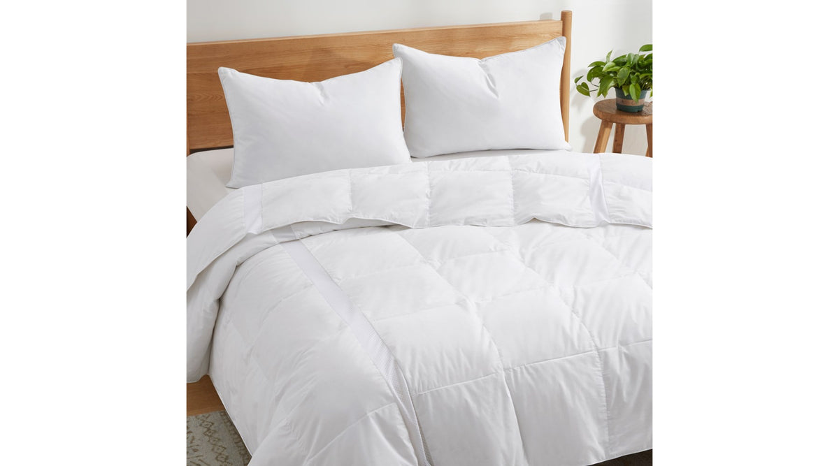 Puredown Lightweight Breathable Cooling 75% White Down Comforter Duvet Insert, Oversized Blanket, White, Full/Queen