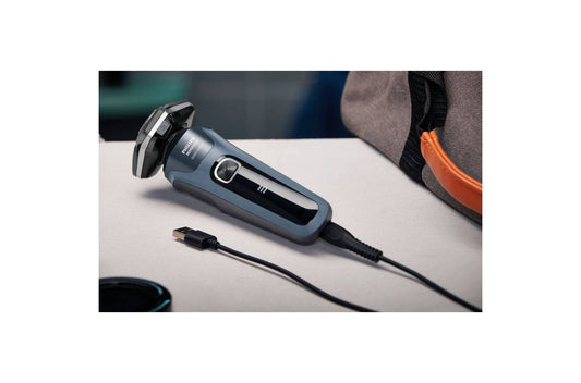 Philips Norelco Series 5300 Wet & Dry Men's Rechargeable Electric Shaver - S5880/81