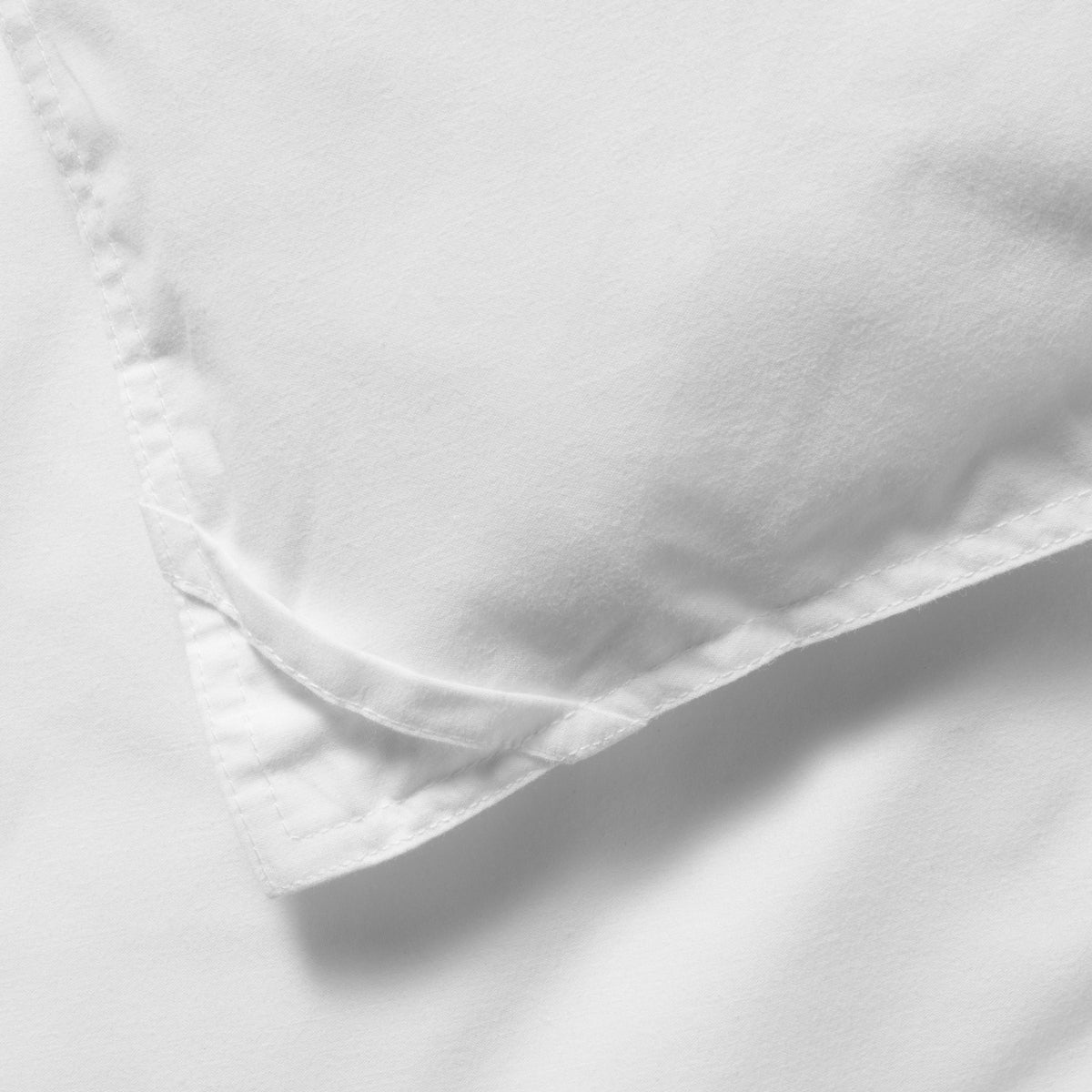 Full/Queen Light Weight Premium Down Alternative Comforter - Casaluna™: Hypoallergenic, 250 Thread Count, Percale Weave