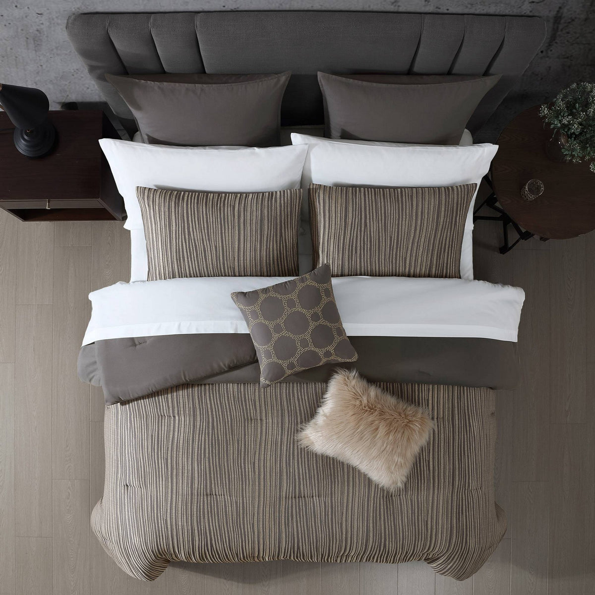 Hallmart Collectibles 12pc Queen Nylah Jacquard Bedding Set Brown