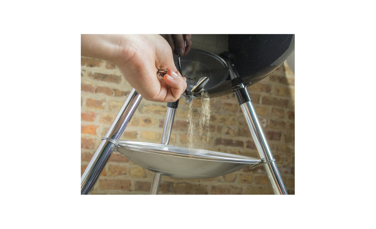 Weber 18" Original Kettle Charcoal Grill 441001 Black: Weather-Resistant, Porcelain-Coated, Steel Grates, 240 Sq. In.