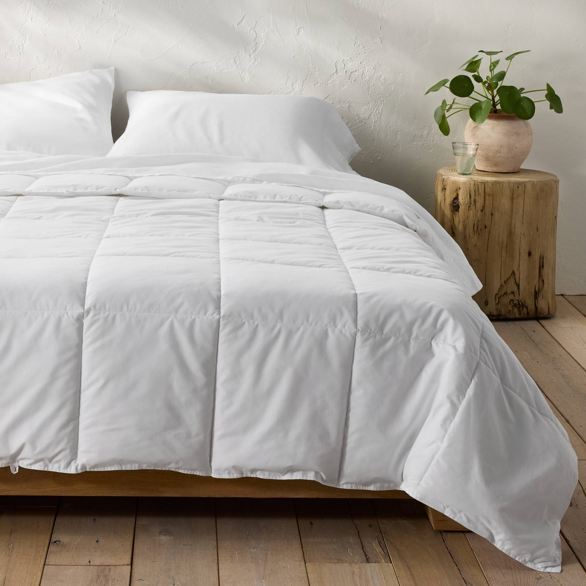 Full/Queen Light Weight Premium Down Alternative Comforter - Casaluna™: Hypoallergenic, 250 Thread Count, Percale Weave